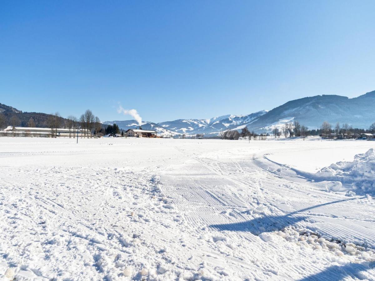 Elegant Apartment In Saalfelden With Balcony Екстериор снимка